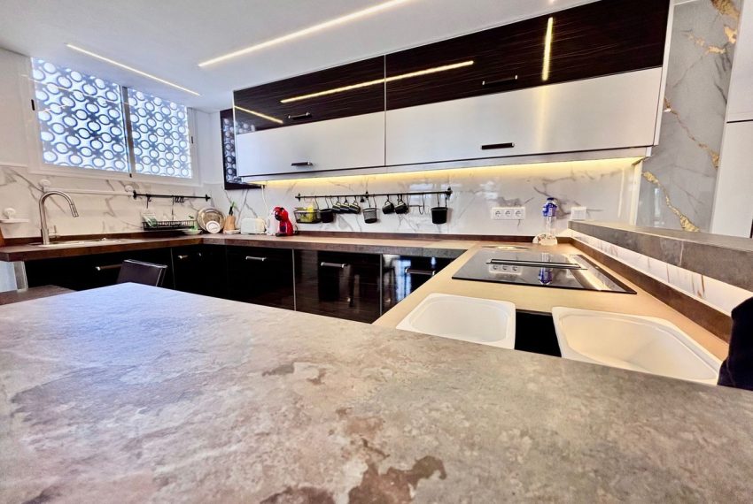 R5264401-Apartment-For-Sale-Marbella-Penthouse-2-Beds-75-Built-3