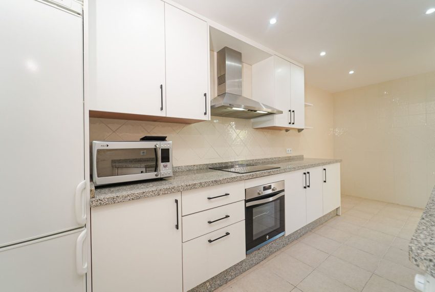 R5264863-Apartment-For-Sale-Elviria-Penthouse-2-Beds-111-Built