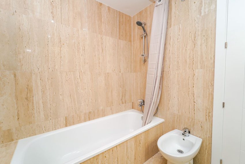 R5264863-Apartment-For-Sale-Elviria-Penthouse-2-Beds-111-Built-9