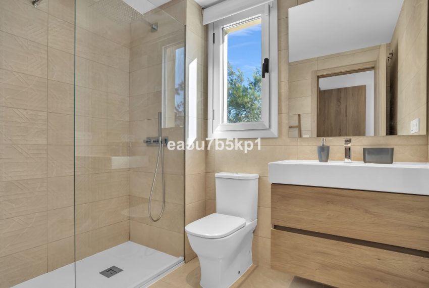 R5265760-Apartment-For-Sale-Estepona-Penthouse-2-Beds-90-Built-10