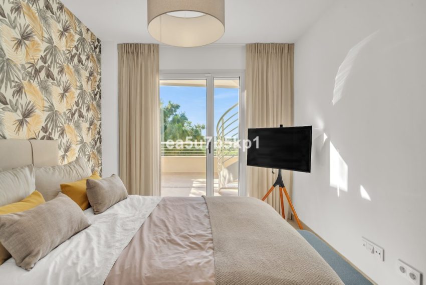 R5265760-Apartment-For-Sale-Estepona-Penthouse-2-Beds-90-Built-4