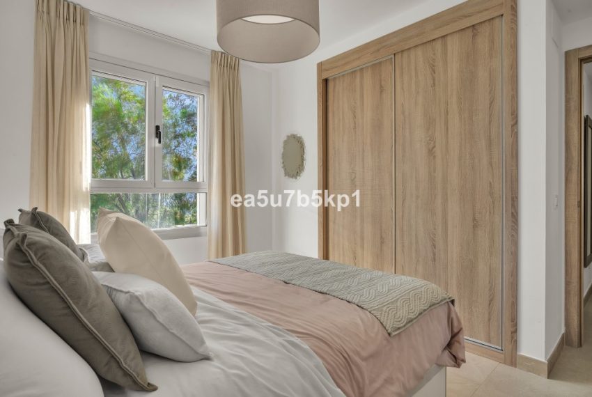 R5265760-Apartment-For-Sale-Estepona-Penthouse-2-Beds-90-Built-8