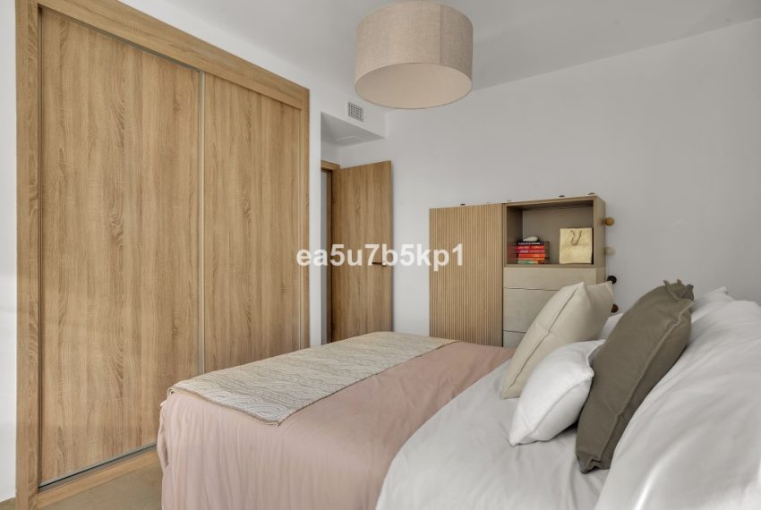 R5265760-Apartment-For-Sale-Estepona-Penthouse-2-Beds-90-Built-9