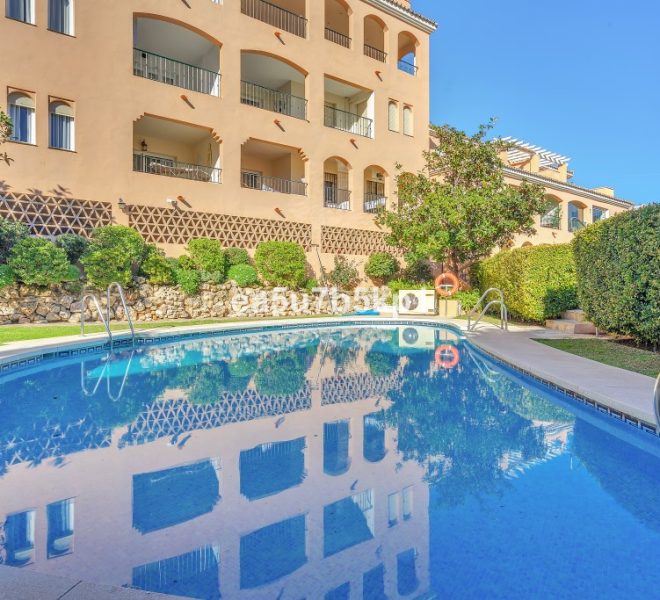 R5265763-Image 1-Middle Floor Apartment - 3 Beds - 127 Built