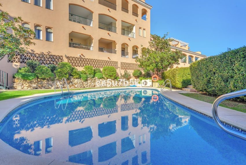 R5265763-Apartment-For-Sale-Nueva-Andalucia-Middle-Floor-Apartment-3-Beds-127-Built