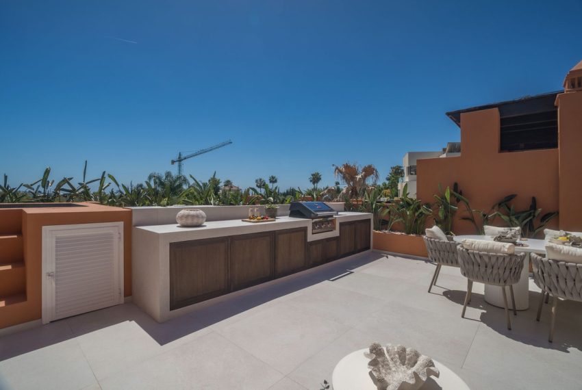 R5266093-Apartment-For-Sale-Nueva-Andalucia-Penthouse-Duplex-4-Beds-210-Built-4