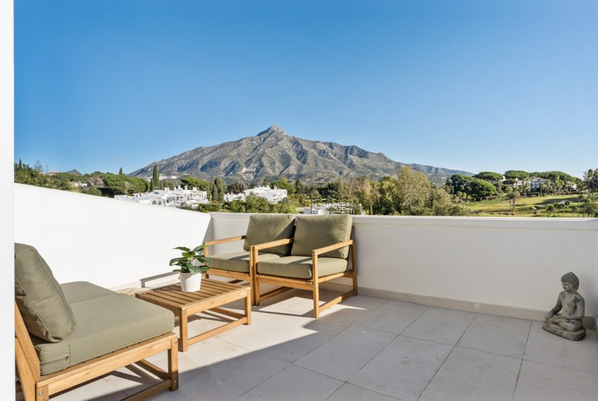 R5272678-Apartment-For-Sale-Nueva-Andalucia-Middle-Floor-Apartment-2-Beds-75-Built