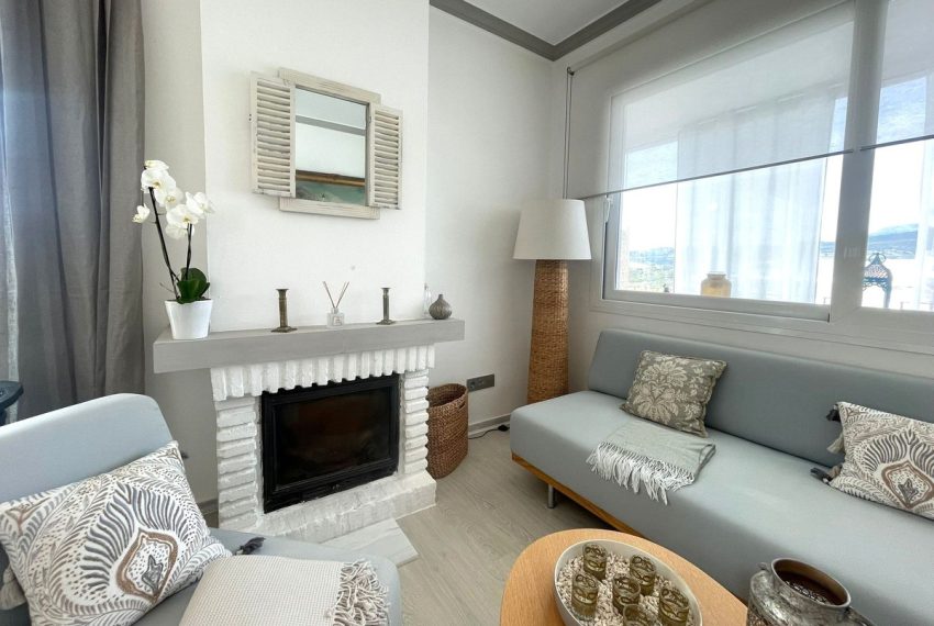 R5272867-Apartment-For-Sale-Estepona-Penthouse-2-Beds-90-Built-16