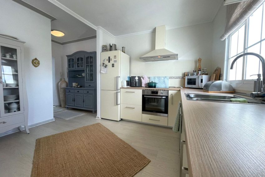 R5272867-Apartment-For-Sale-Estepona-Penthouse-2-Beds-90-Built-8