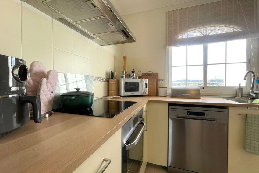 R5272867-Apartment-For-Sale-Estepona-Penthouse-2-Beds-90-Built-9