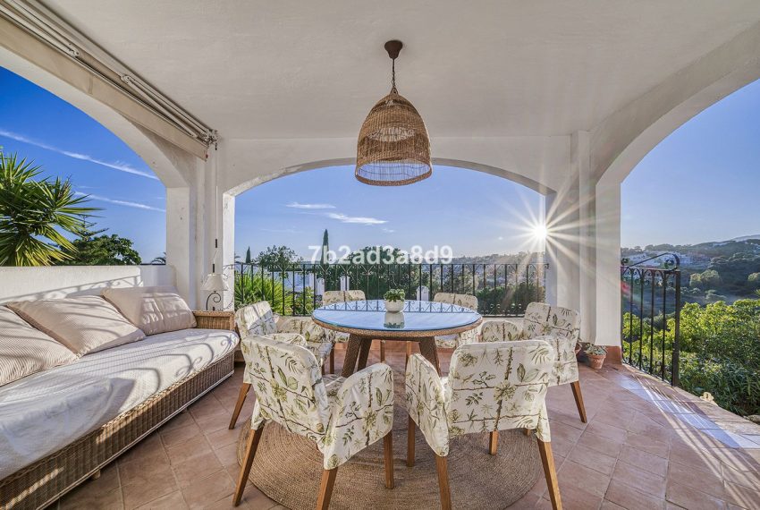 R5273944-Apartment-For-Sale-Nueva-Andalucia-Middle-Floor-Apartment-5-Beds-229-Built