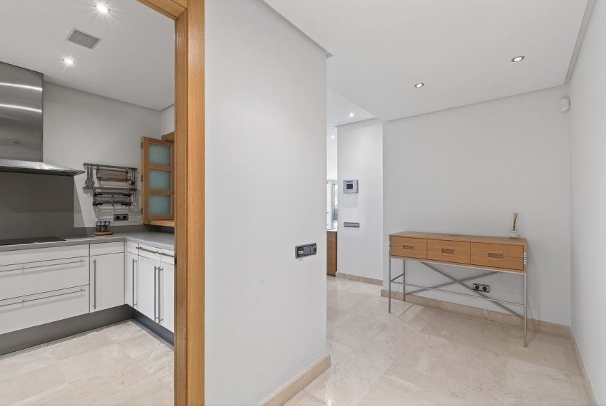 R5274064-Apartment-For-Sale-Marbella-Ground-Floor-Apartment-2-Beds-157-Built-12