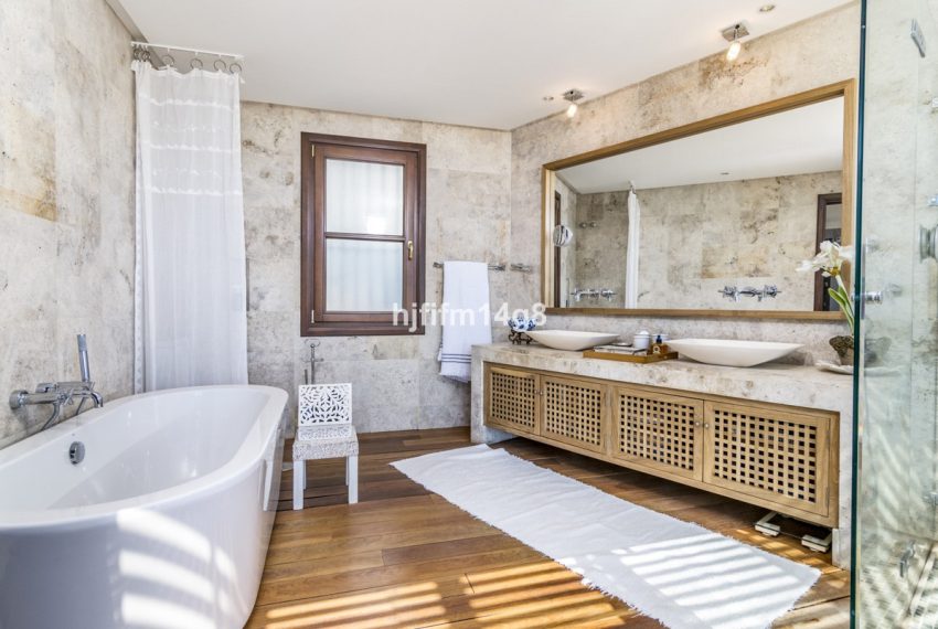 R5274394-House-For-Sale-La-Heredia-Townhouse-3-Beds-167-Built-12