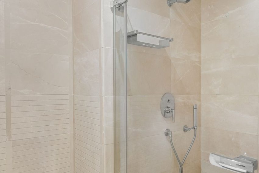 R5274760-Apartment-For-Sale-The-Golden-Mile-Ground-Floor-Apartment-2-Beds-157-Built-13