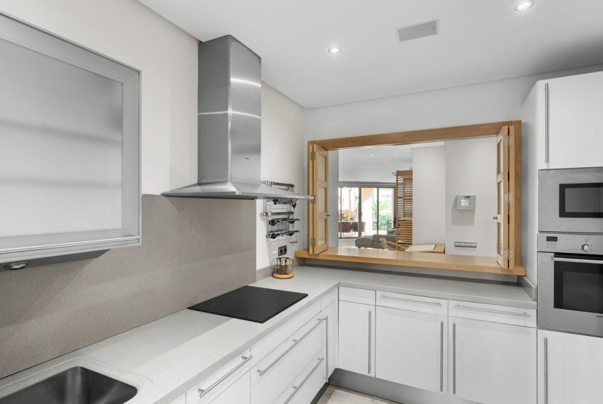 R5274760-Apartment-For-Sale-The-Golden-Mile-Ground-Floor-Apartment-2-Beds-157-Built-7