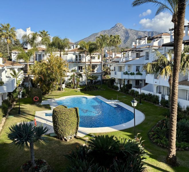 R5274808-Image 1-Penthouse Duplex - 2 Beds - 112 Built