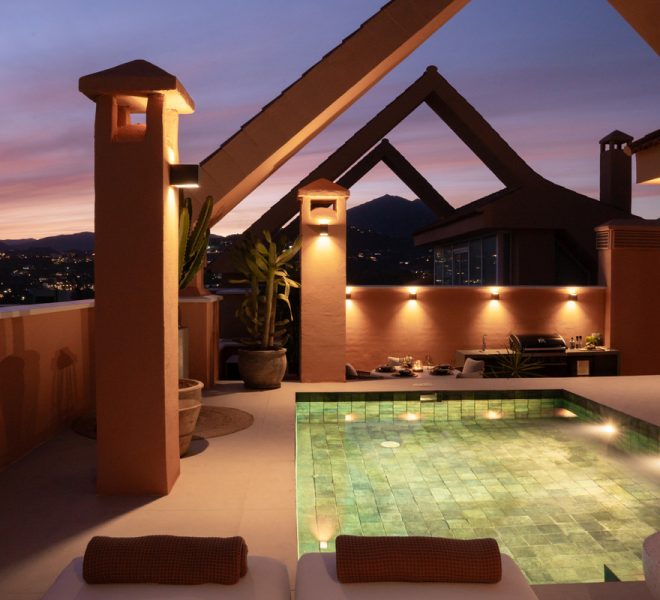 R5283343-Image 1-Penthouse - 3 Beds - 170 Built