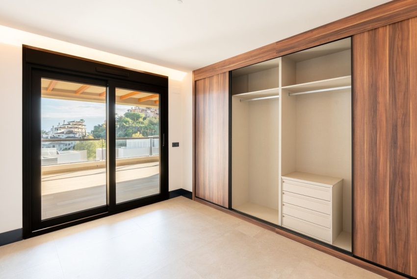 R5285851-Apartment-For-Sale-Nueva-Andalucia-Ground-Floor-Apartment-2-Beds-137-Built-11