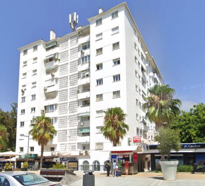 R5286004-Image 1-Middle Floor Apartment - 4 Beds - 95 Built