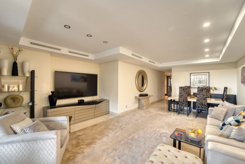 R5286403-Apartment-For-Sale-Nueva-Andalucia-Ground-Floor-Apartment-2-Beds-211-Built-13