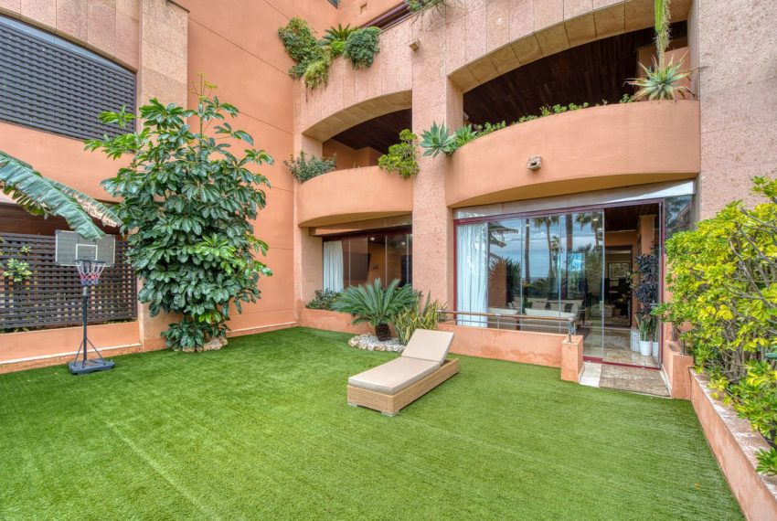 R5286403-Apartment-For-Sale-Nueva-Andalucia-Ground-Floor-Apartment-2-Beds-211-Built