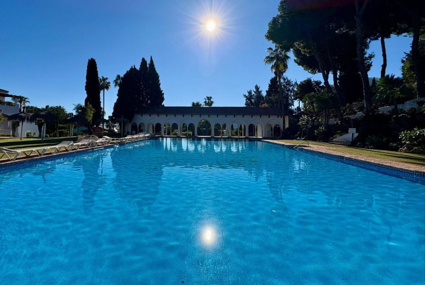 R5286415-Apartment-For-Sale-Marbella-Ground-Floor-Apartment-1-Beds-83-Built