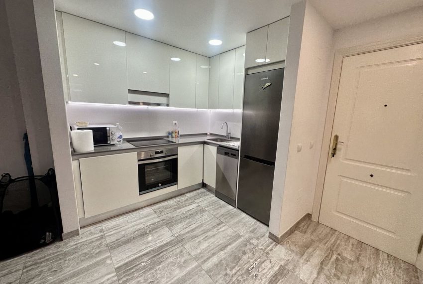 R5286520-Apartment-For-Sale-The-Golden-Mile-Middle-Floor-Apartment-1-Beds-60-Built-3