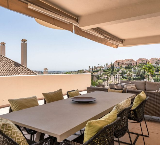 R5286649-Image 1-Duplex - 4 Beds - 232 Built