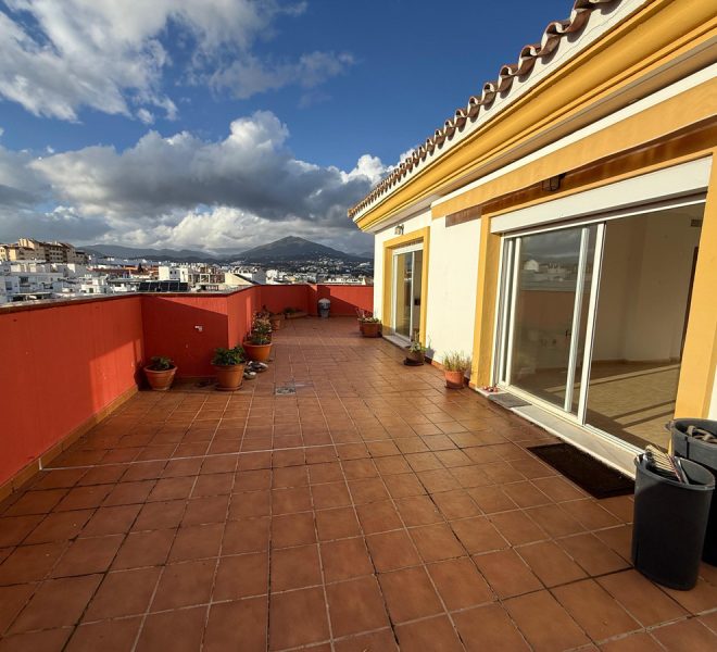 R5286682-Image 1-Penthouse - 3 Beds - 165 Built