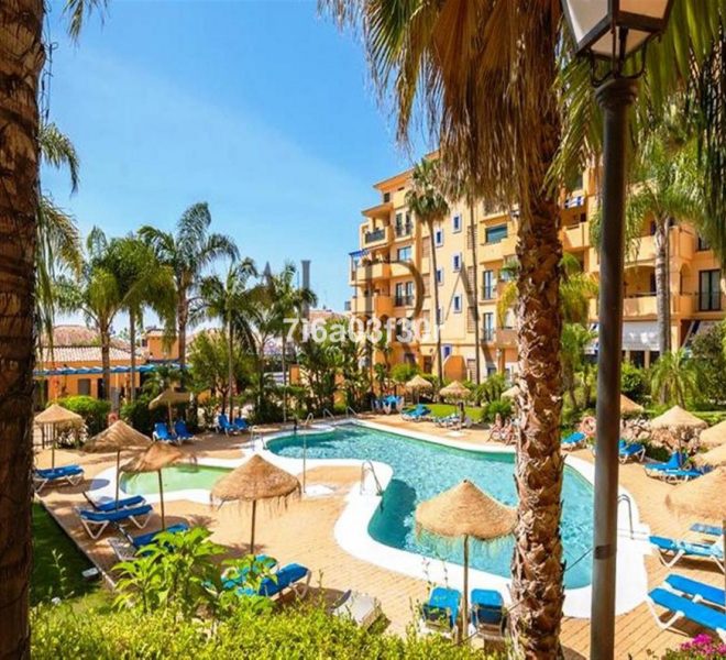 R5287027-Image 1-Middle Floor Apartment - 3 Beds - 147 Built