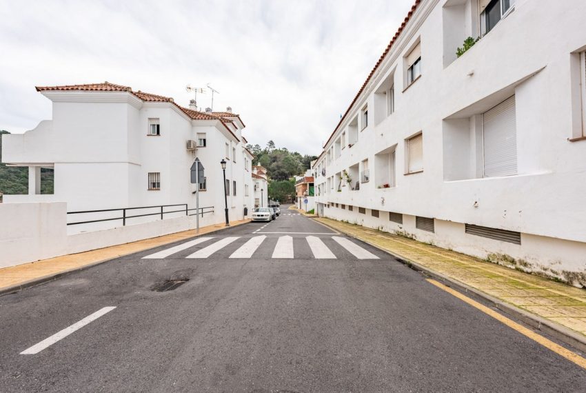 R5287069-Apartment-For-Sale-Benahavis-Ground-Floor-Apartment-1-Beds-50-Built-13