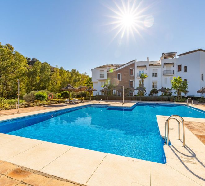 R5287735-Image 1-Middle Floor Apartment - 3 Beds - 110 Built