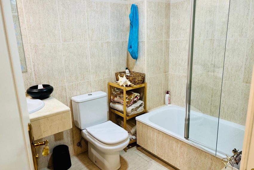 R5287945-Apartment-For-Sale-The-Golden-Mile-Ground-Floor-Apartment-2-Beds-89-Built-17