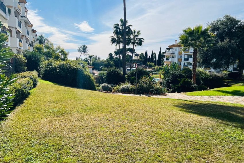 R5287945-Apartment-For-Sale-The-Golden-Mile-Ground-Floor-Apartment-2-Beds-89-Built-7