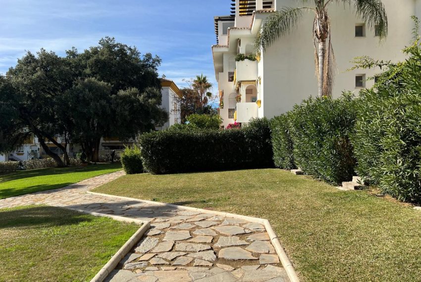 R5287945-Apartment-For-Sale-The-Golden-Mile-Ground-Floor-Apartment-2-Beds-89-Built-9