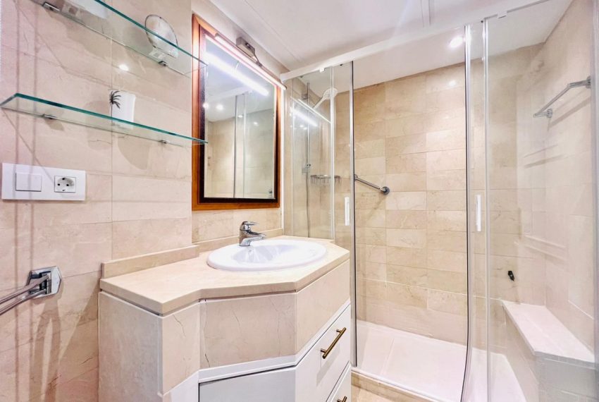 R5288011-Apartment-For-Sale-The-Golden-Mile-Middle-Floor-Apartment-2-Beds-95-Built-15