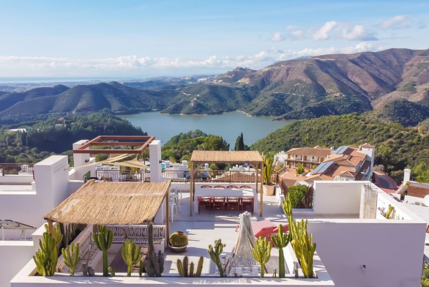 R5289577-Apartment-For-Sale-Istan-Penthouse-3-Beds-140-Built