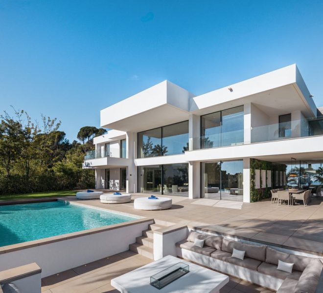 R5291752-Image 1-Detached Villa - 5 Beds - 573 Built