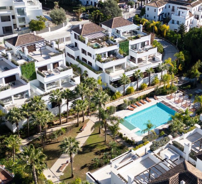 R5292037-Image 1-Penthouse Duplex - 3 Beds - 206 Built