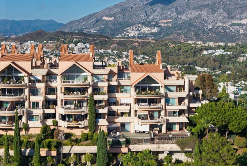 R5292058-Apartment-For-Sale-Nueva-Andalucia-Middle-Floor-Apartment-2-Beds-116-Built