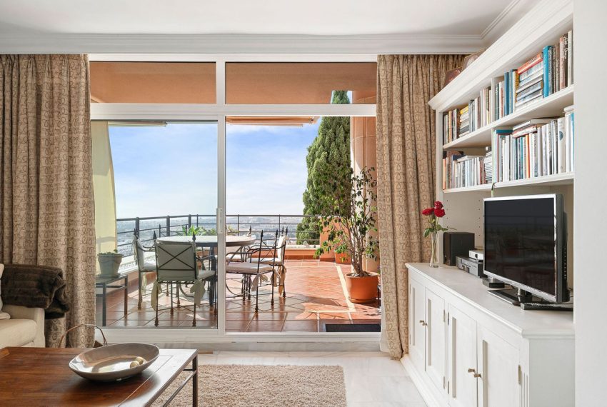 R5292058-Apartment-For-Sale-Nueva-Andalucia-Middle-Floor-Apartment-2-Beds-116-Built-9