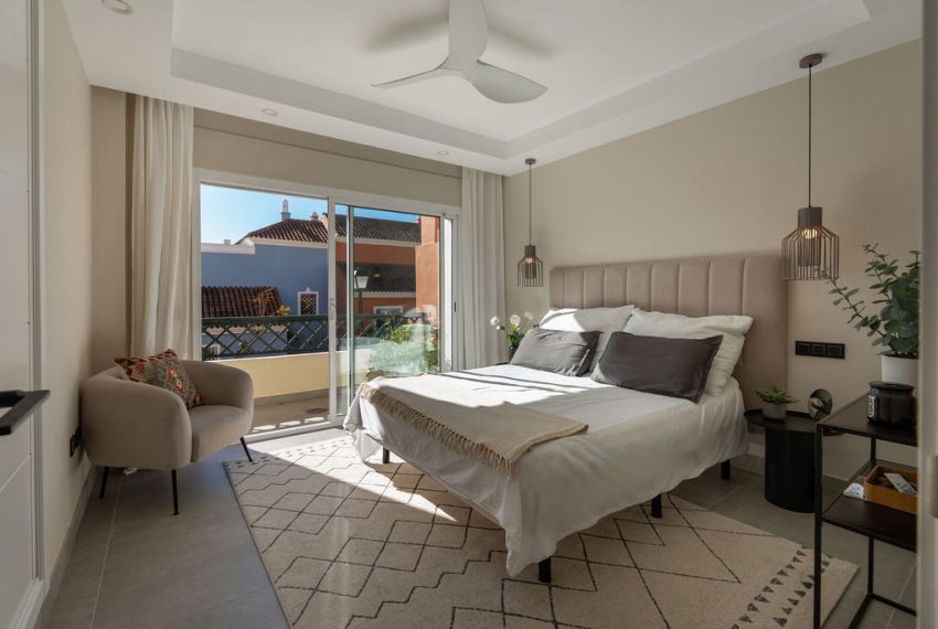 R5292394-House-For-Sale-Nueva-Andalucia-Townhouse-4-Beds-226-Built-15