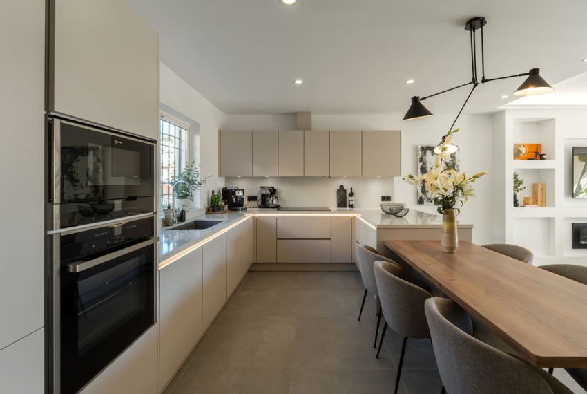 R5292394-House-For-Sale-Nueva-Andalucia-Townhouse-4-Beds-226-Built-2