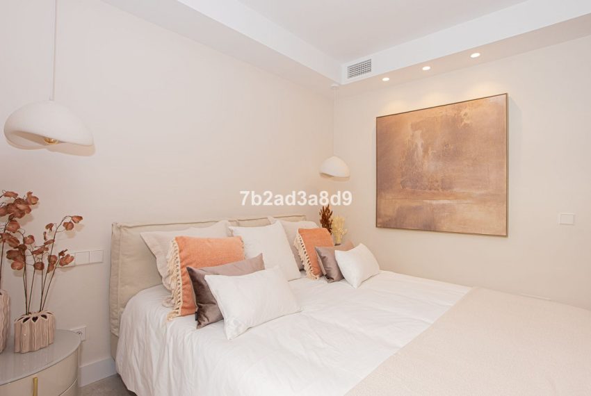 R5293948-Apartment-For-Sale-Nueva-Andalucia-Penthouse-4-Beds-170-Built-19