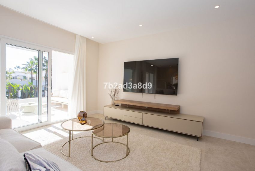 R5293948-Apartment-For-Sale-Nueva-Andalucia-Penthouse-4-Beds-170-Built-5