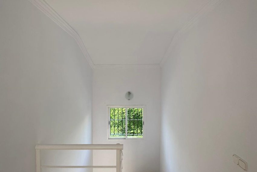 R5294248-House-For-Sale-Nueva-Andalucia-Detached-Villa-5-Beds-450-Built-12