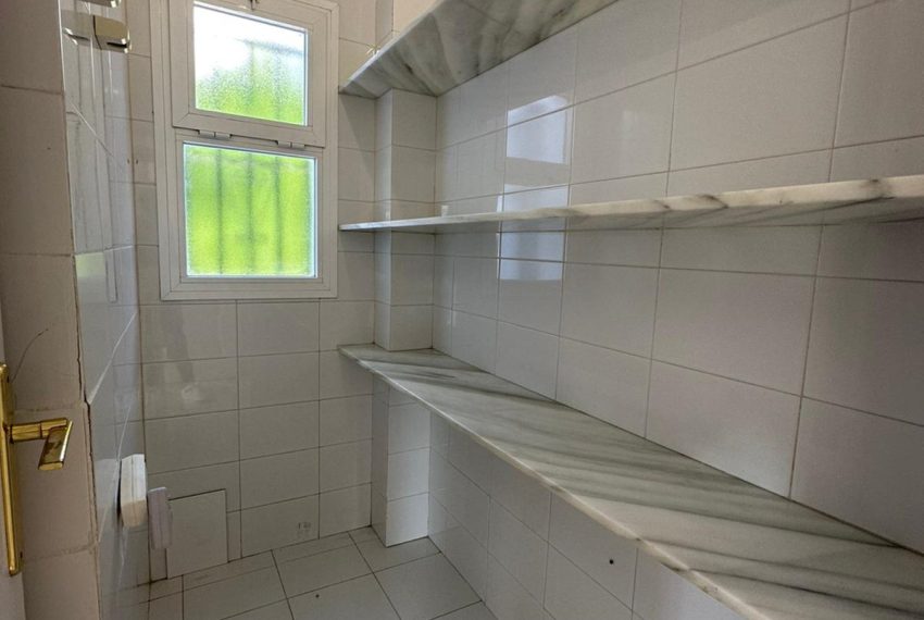 R5294248-House-For-Sale-Nueva-Andalucia-Detached-Villa-5-Beds-450-Built-8