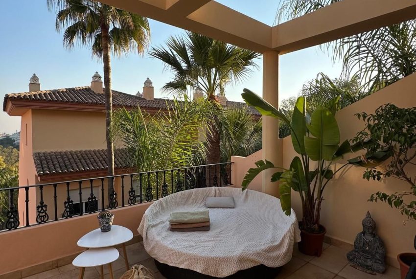 R4982677-Apartment-For-Sale-Nueva-Andalucia-Ground-Floor-Apartment-2-Beds-130-Built