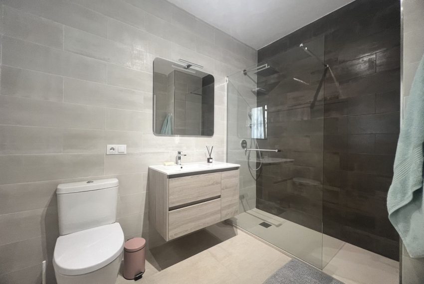 R5112478-Apartment-For-Sale-La-Quinta-Penthouse-Duplex-2-Beds-190-Built-10