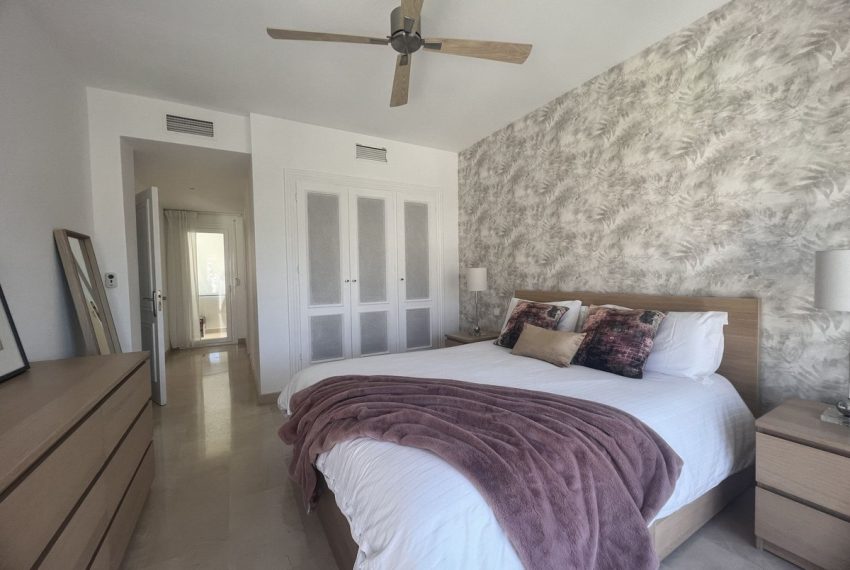 R5112478-Apartment-For-Sale-La-Quinta-Penthouse-Duplex-2-Beds-190-Built-2